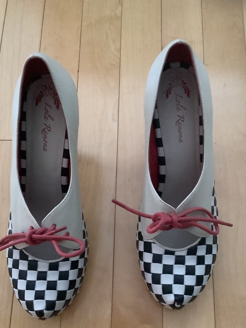 Lola Ramona size 40